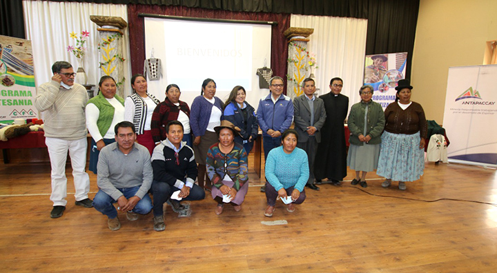 Antapaccay lanza programa de Desarrollo Artesanal y Alfabetización a Comunidades de su entorno