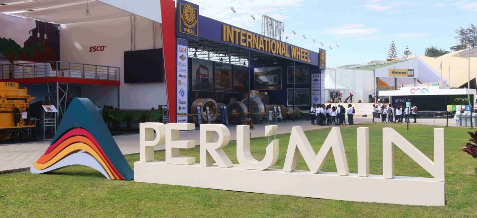 ACHILLES se consolida como actor clave en PERUMIN 37 con charlas técnicas y control de debida diligencia