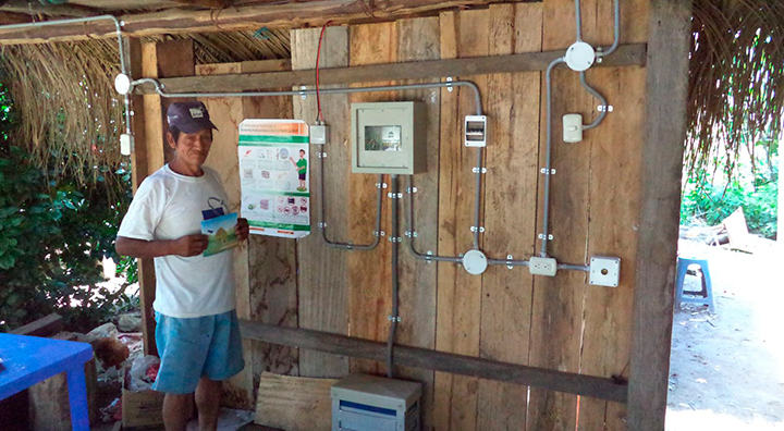 Otorgan concesión eléctrica rural para llevar energía a hogares en zonas alejadas de Cajamarca, Cusco y Loreto.