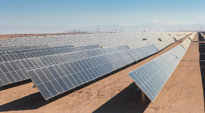 Arequipa impulsa la transición energética con la construcción de cuatro centrales solares que aportarán 922 MW al SEIN