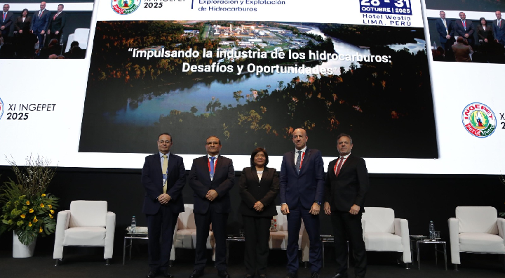 Expertos nacionales y extranjeros discuten el futuro de los hidrocarburos en INGEPET 2025
