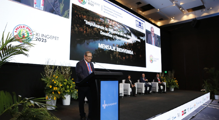 Expertos nacionales y extranjeros discuten el futuro de los hidrocarburos en INGEPET 2025