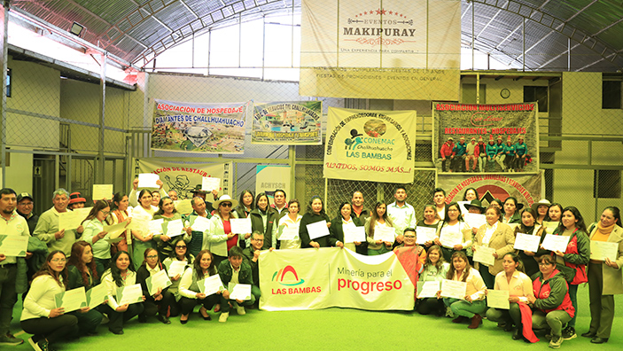 Las Bambas capacita y fortalece a más de 400 empresarios locales en servicios de alimentación, hospedaje y lavandería de Challhuahuacho