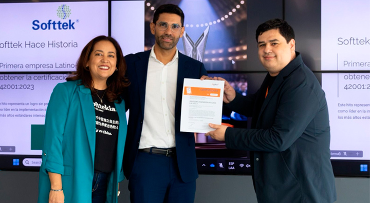 Softtek, primera empresa de tecnología en Latinoamérica en obtener la certificación ISO 42001 de inteligencia artificial