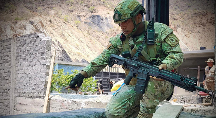 Ministerios de Defensa, Interior y Energía y Minas articulan coordinación para fortalecer lucha contra la minería ilegal