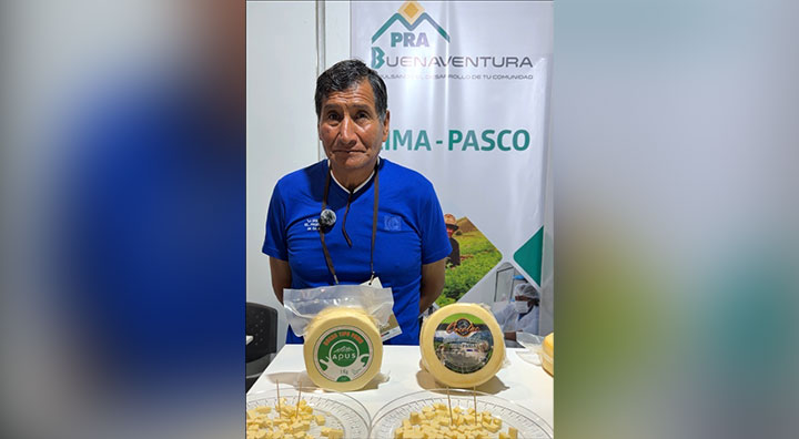 Productores de Huancavelica y Pasco presentaron sus quesos en el IV Salón del Queso Peruano
