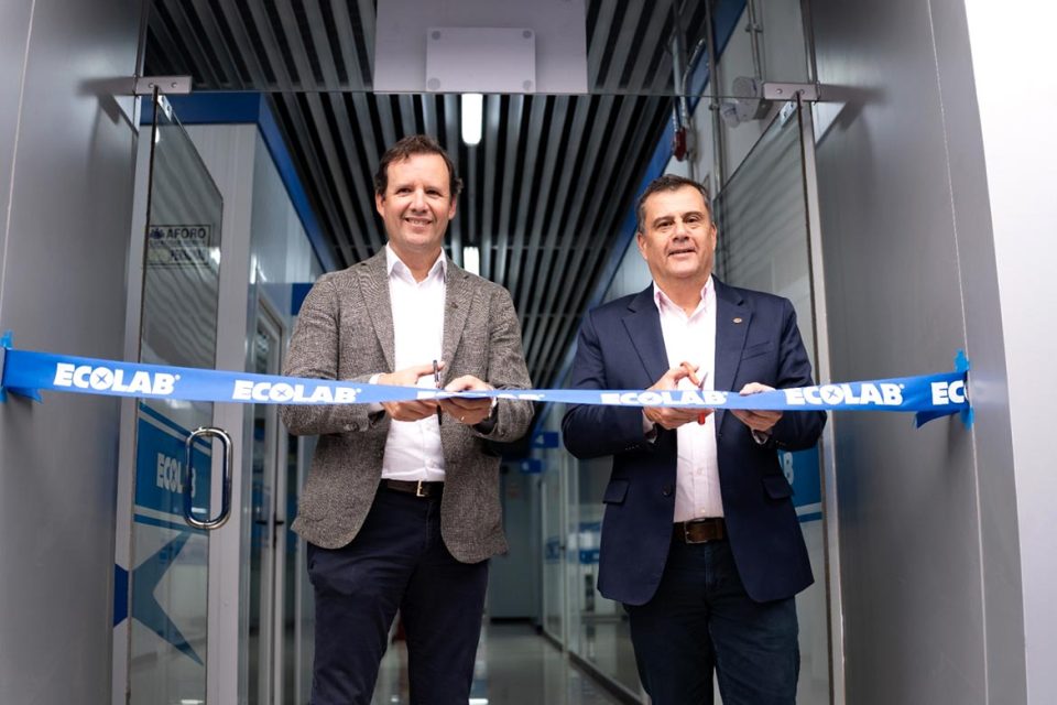 Ecolab inaugura en Arequipa su primer laboratorio dedicado a la industria minera en el Perú
