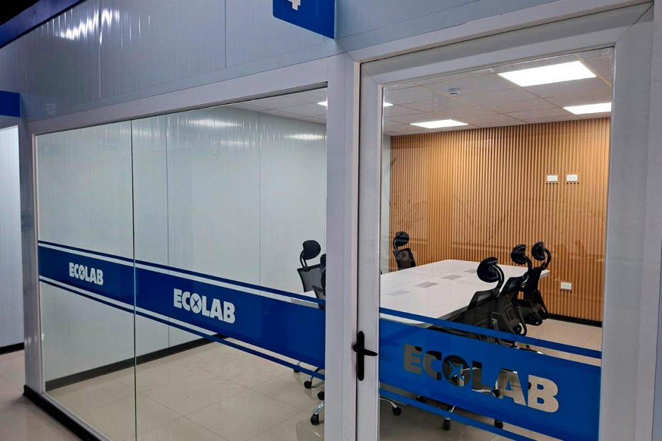 Ecolab inaugura en Arequipa su primer laboratorio dedicado a la industria minera en el Perú