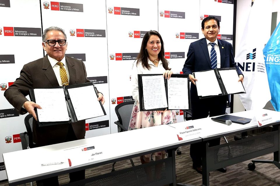 Suscriben convenio para establecer las bases del Censo Nacional de la Pequeña Minería y Minería Artesanal