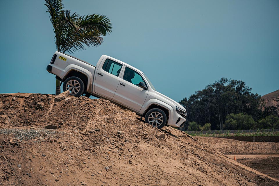 Volkswagen Amarok MT 4×4 vuelve al Perú: robustez y control para quienes hacen del trabajo su camino